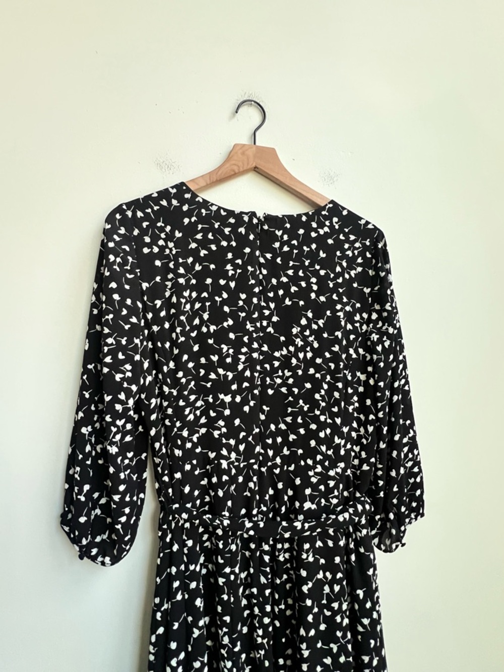 Talbots Floral Fit And Flare Dress Black Feminine Office 10 Classic Sophisticate - Picture 11 of 14